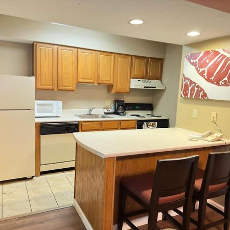 Hawthorn Extended Stay By Wyndham Wichita Exteriér fotografie