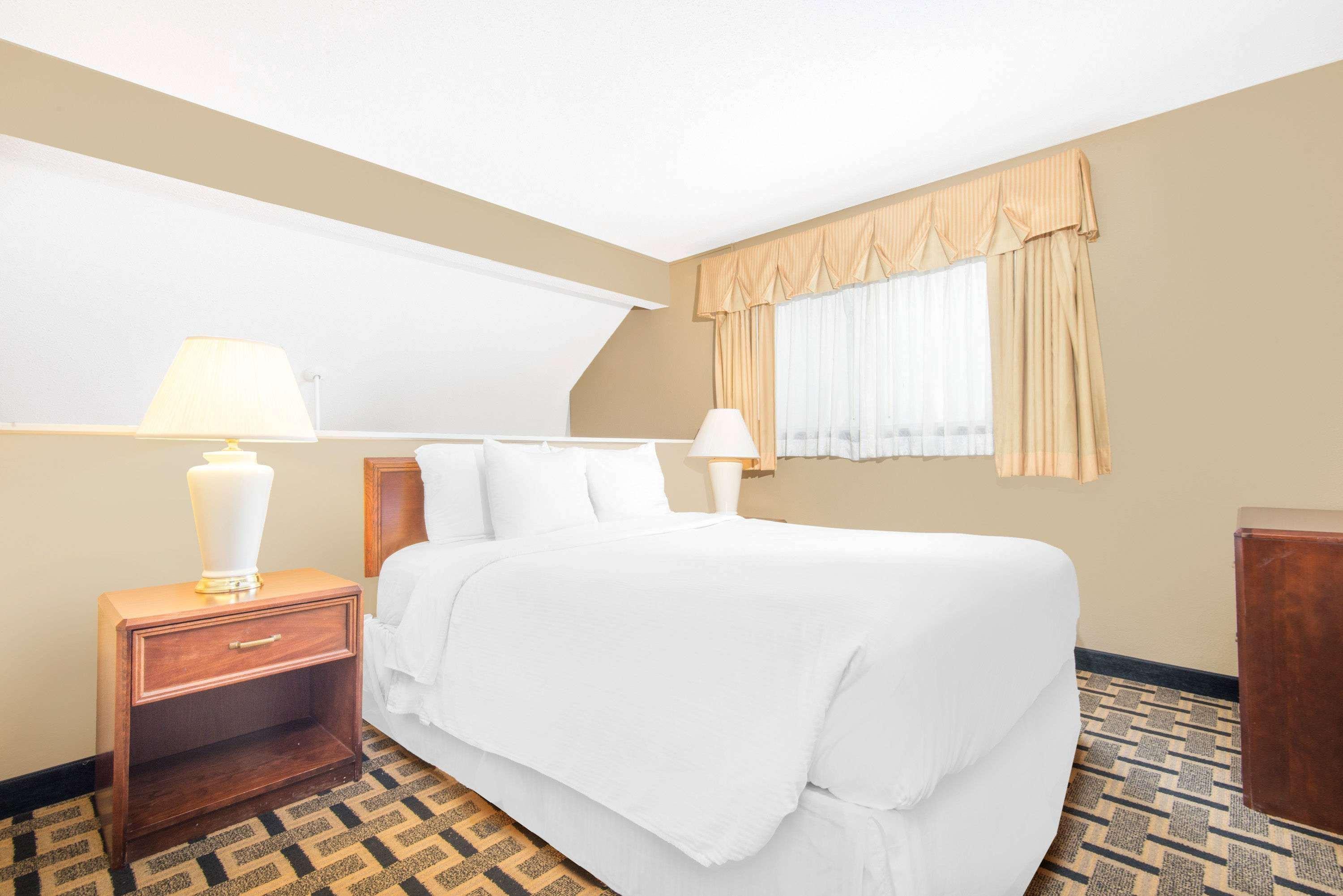 Hawthorn Extended Stay By Wyndham Wichita Exteriér fotografie