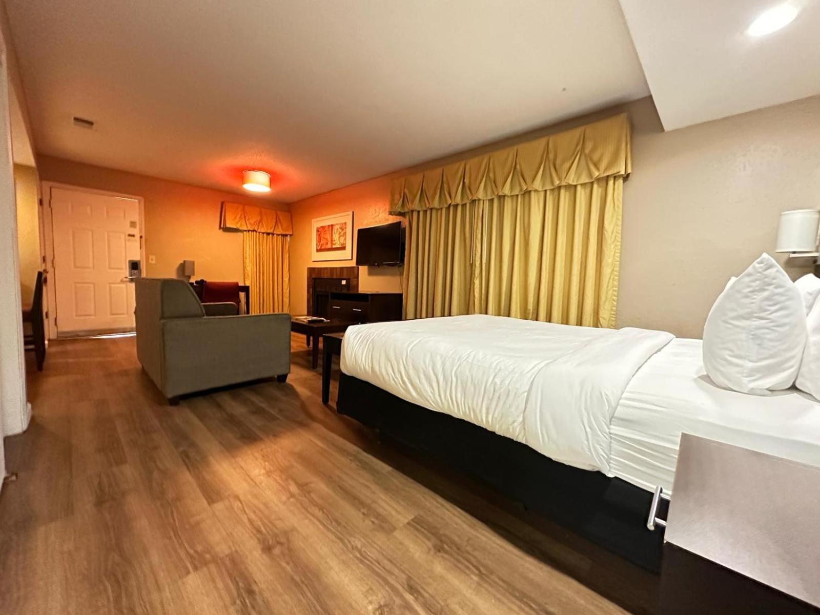 Hawthorn Extended Stay By Wyndham Wichita Exteriér fotografie