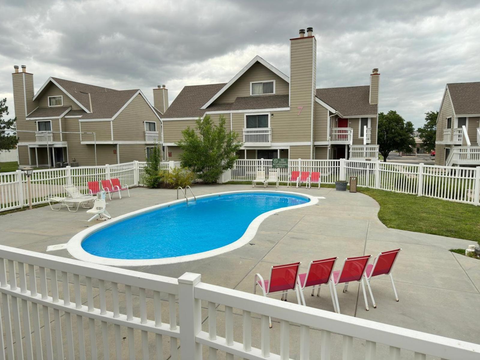 Hawthorn Extended Stay By Wyndham Wichita Exteriér fotografie