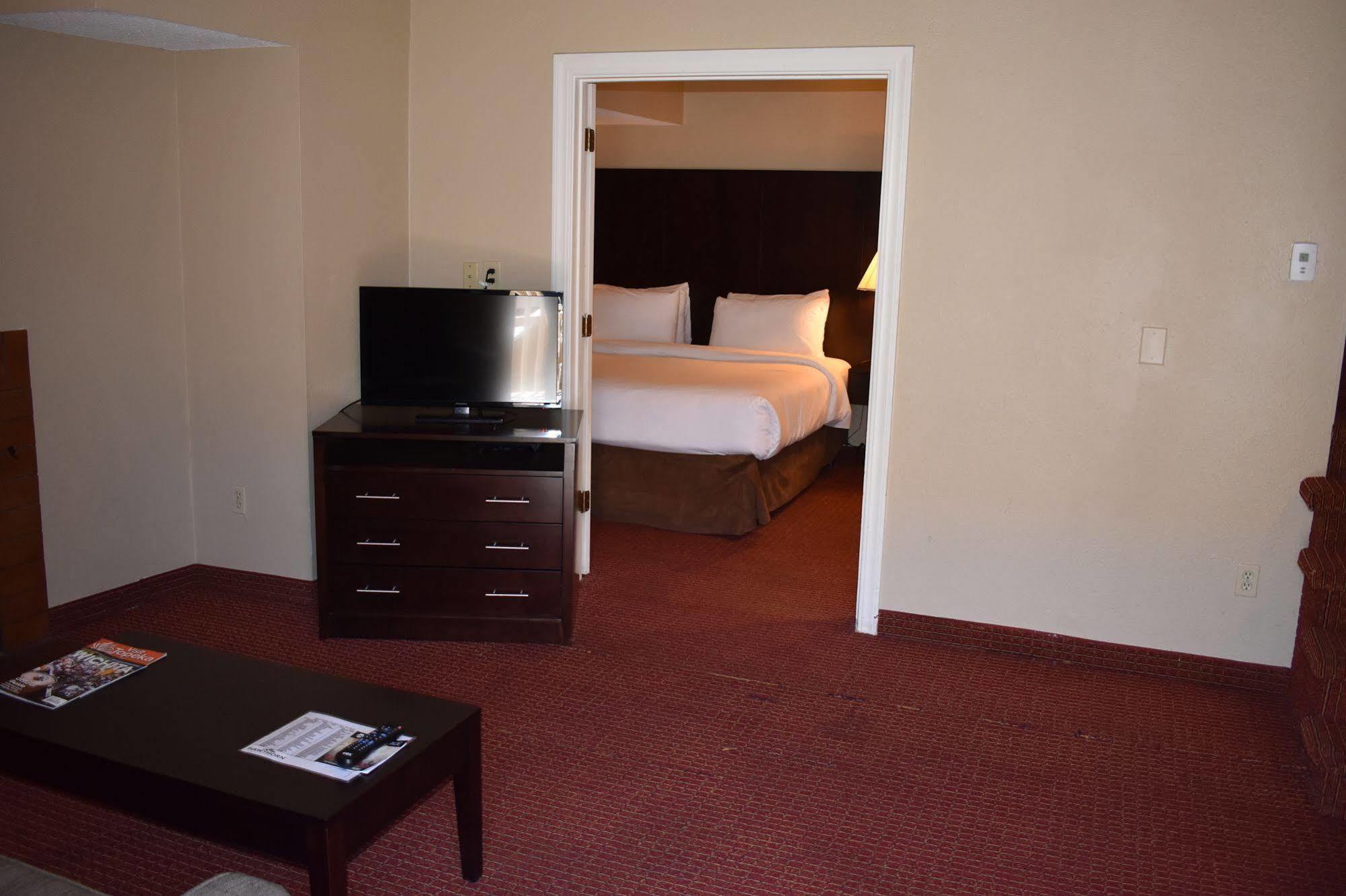 Hawthorn Extended Stay By Wyndham Wichita Exteriér fotografie